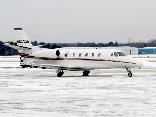 Canadair Challenger (N604QS)