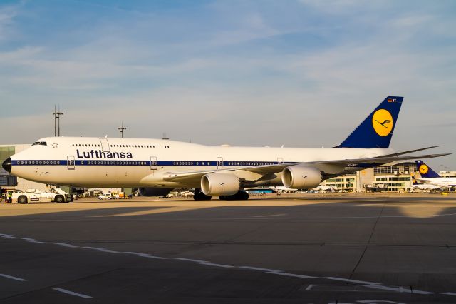 BOEING 747-8 (D-ABYT) - spottingtour in frankfurt, 2016-09-02, my highlight! pushback!