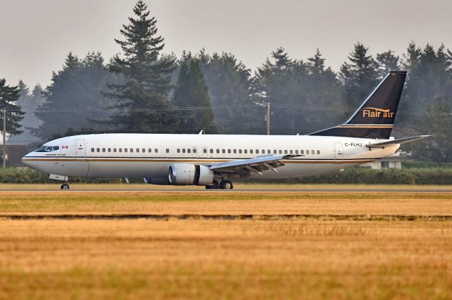 BOEING 737-400 (C-FLHJ)