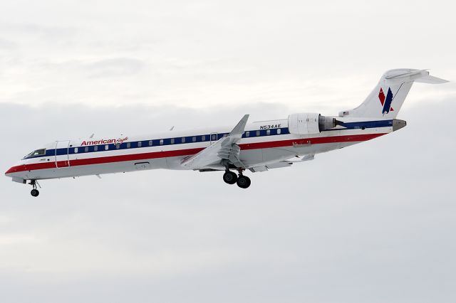 Canadair Regional Jet CRJ-700 (N534AE)