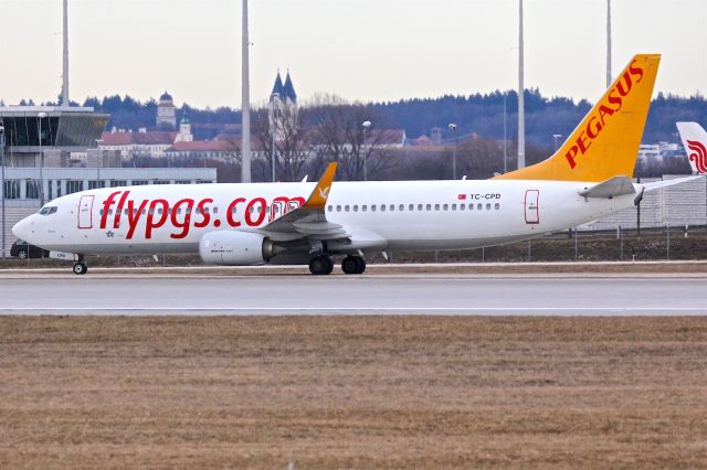 Boeing 737-700 (TC-CPD)