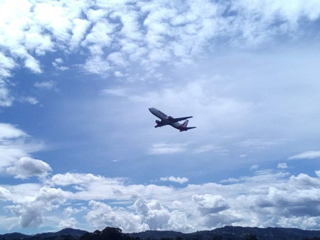 BOEING 737-400 (YV-3012)