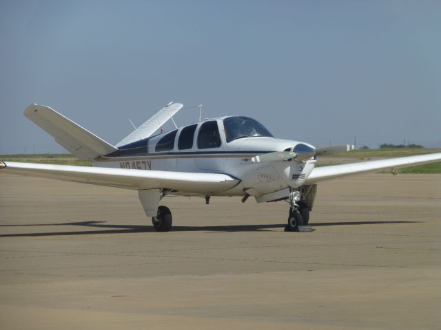 Beechcraft 35 Bonanza (N9457Y)
