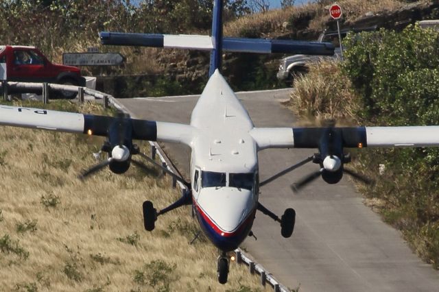 De Havilland Canada Twin Otter (PJ-WIL) - date: 25-Jan-2011; short final for St.Barth´s RWY10