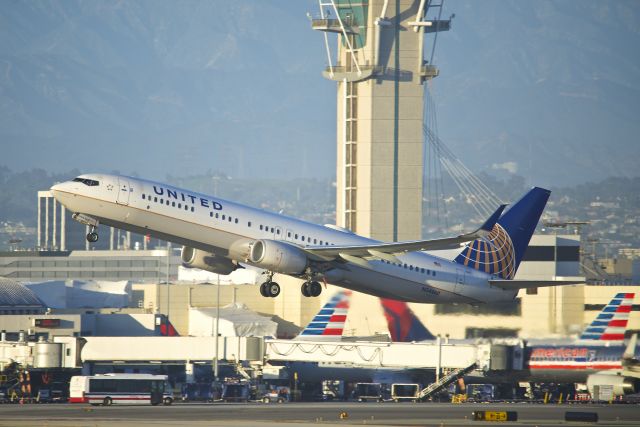 Boeing 737-900 (N34460)