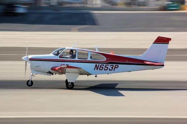 Beechcraft Bonanza (33) (N653P)