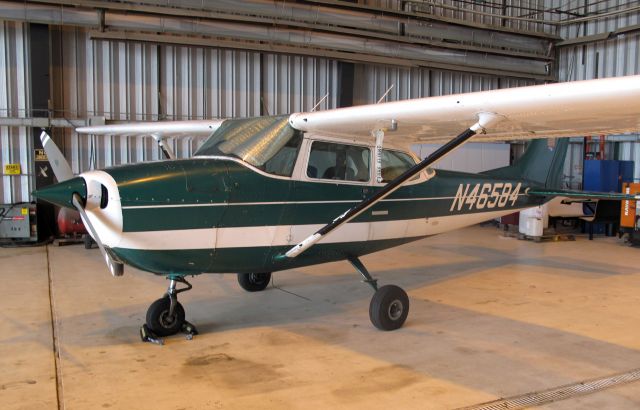 Cessna Skyhawk (N46584)