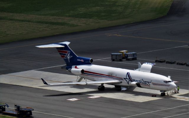 Boeing 727-100 (N395AJ)