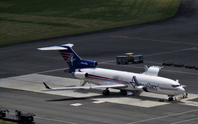 Boeing 727-100 (N395AJ)