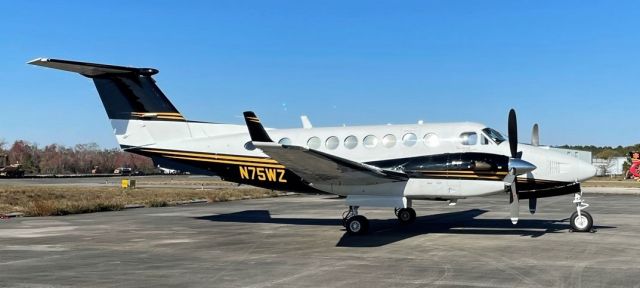Beechcraft 35 Bonanza (N75WZ)