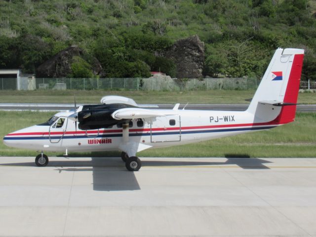 De Havilland Canada Twin Otter (PJ-WIX)