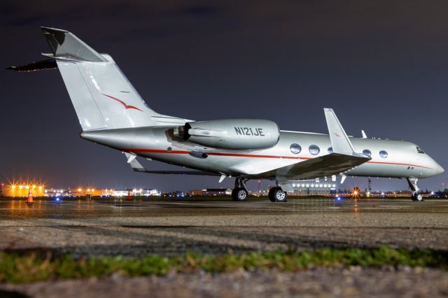 Gulfstream Aerospace Gulfstream IV (N121JE)