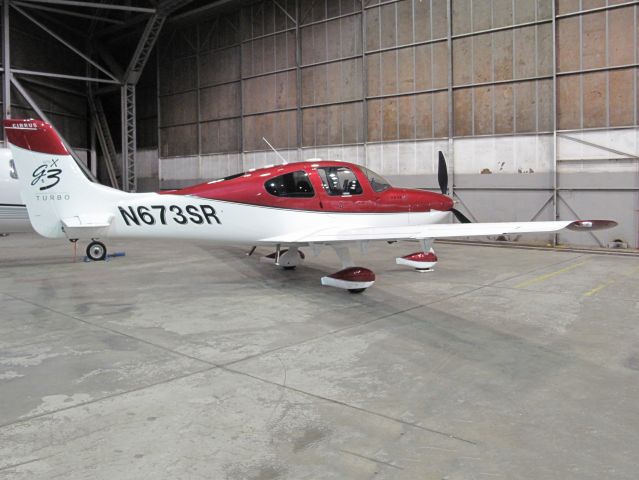 Cirrus SR-22 (N673SR)