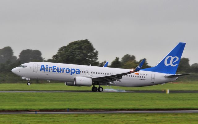 Boeing 737-800 (EC-MJU) - air europa b737-8 ec-mju landing at shannon 9/7/16.