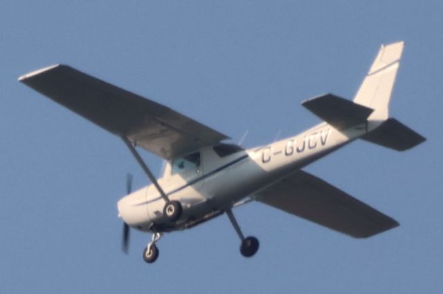 Cessna Commuter (C-GJCV) - C-GJCV Cessna Commuter 150-Montreal Flying Club Inc. Survolant la ville de Lavaltrie QC. Le 11-09-2024 à 15:59.