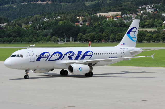 Airbus A320 (S5-AAS)