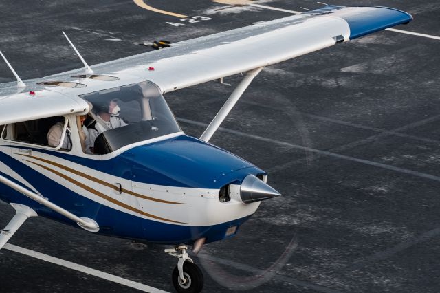 Cessna Skyhawk (N820ER)