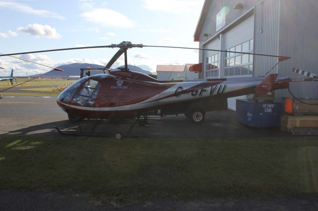 C-GFVU — - C-GFVU Enstrom 280-FX Aéroport de St-Mathieu de Beloeil QC. CSB3 06-11-2019.