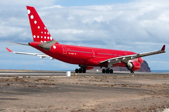 Airbus A330-200 (OY-GRN)