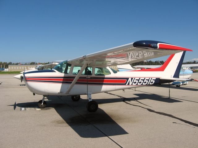 Cessna Skyhawk (N55515) - PARKED AT FULLERTON