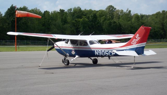 Cessna Skyhawk (N905CP)