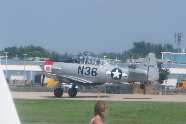 North American T-6 Texan (N36)