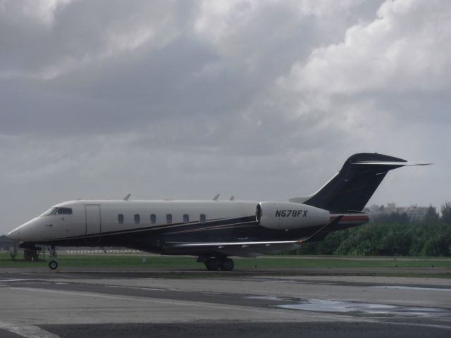 Canadair Challenger 350 (N578FX) - 20601