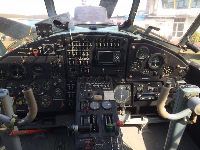 Antonov An-2 (D-FWJO) - Flightdeck