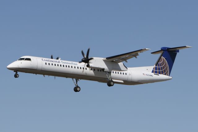 de Havilland Dash 8-400 (N204WQ) - March 13, 2009 - arrived Toronto 