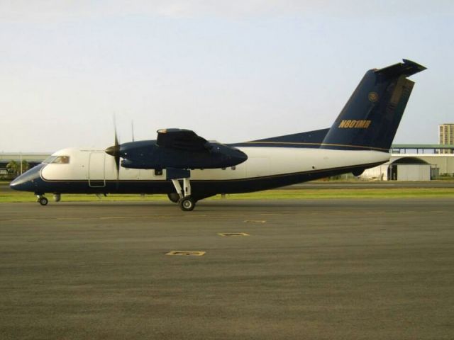 de Havilland Dash 8-200 (N801MR)