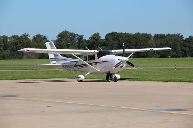 Cessna Skylane (N3548S) - Parked on ramp on 6/29/11