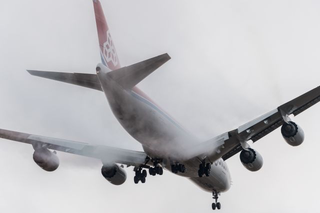 BOEING 747-8 (LX-VCE) - 2015/11/14 8:35