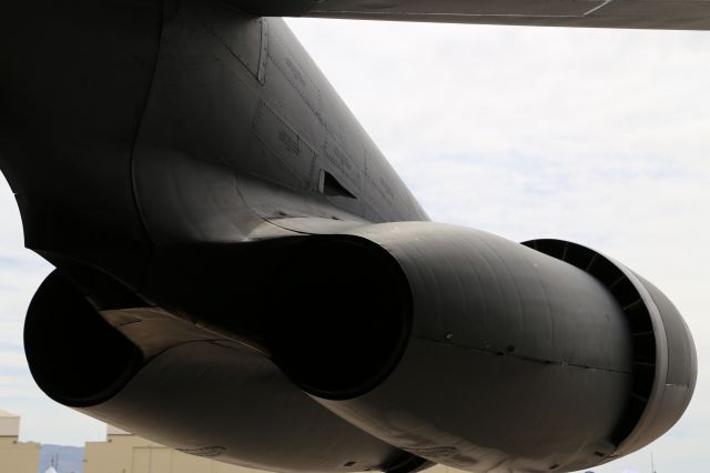 Boeing B-52 Stratofortress (60-0033) - DMAFB air show 12 Apr 14