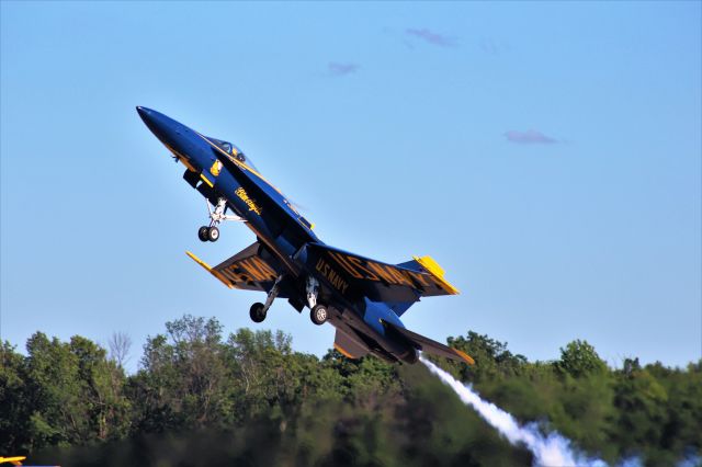 McDonnell Douglas FA-18 Hornet — - Blue Angel Solo Take Off & Roll