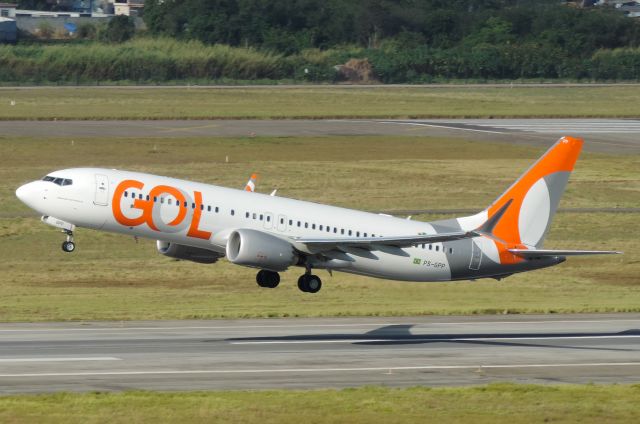 Boeing 737-800 (PS-GPP)