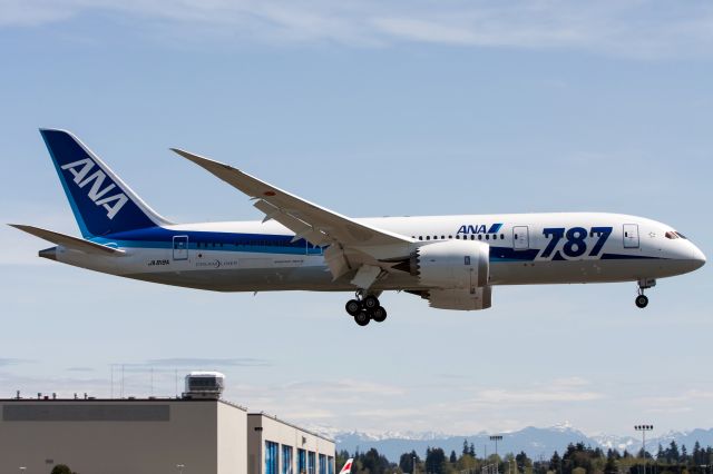 Boeing 787-8 (JA818A) - 787's are back flying.  ANA 787 landing at Paine field 04/25/13.