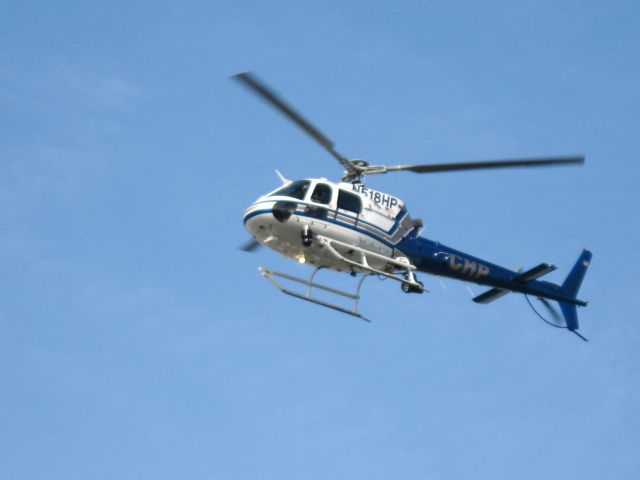Eurocopter AS-350 AStar (N518HP) - Landing at Fullerton