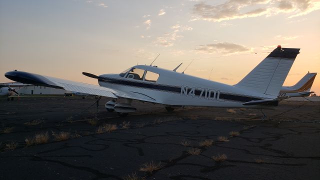 Piper Cherokee (N471DL) - calm sunset photo