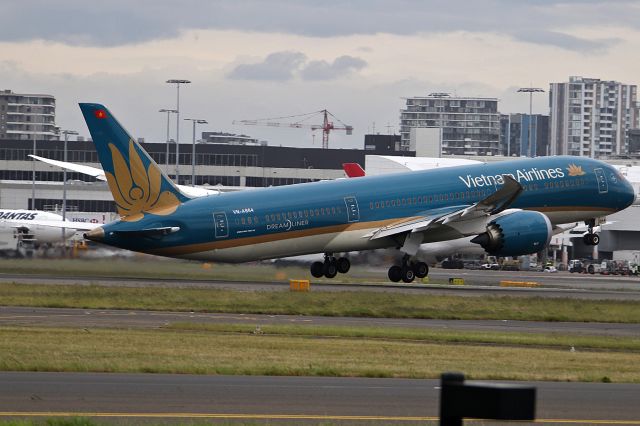 Boeing 787-9 Dreamliner (VN-A864) - on 2 December 2017
