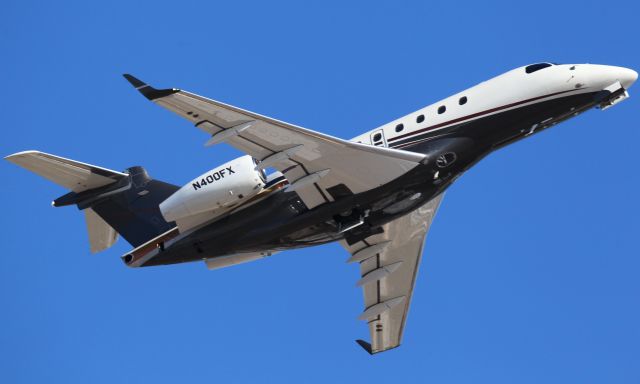 Embraer Legacy 550 (N400FX)