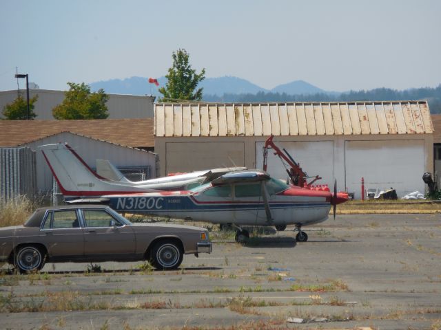 Cessna Skylane (N3180C)