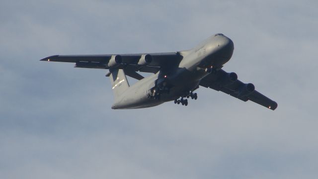 Lockheed C-5 Galaxy —