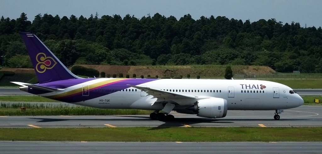 Boeing 787-8 (HS-TQE)