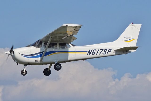 Cessna Skyhawk (N617SP)