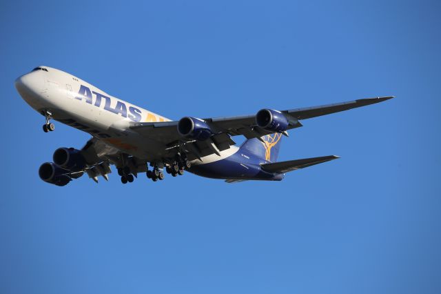 BOEING 747-8 (N856GT)