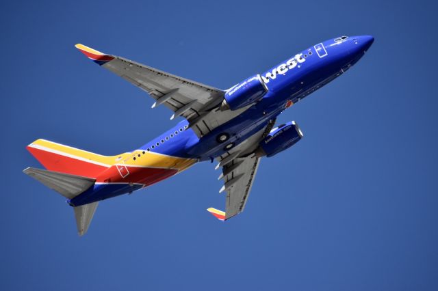 Boeing 737-700 (N212WN) - SWA1738 ~ KRNO-KDEN ~ 4 June, 2020