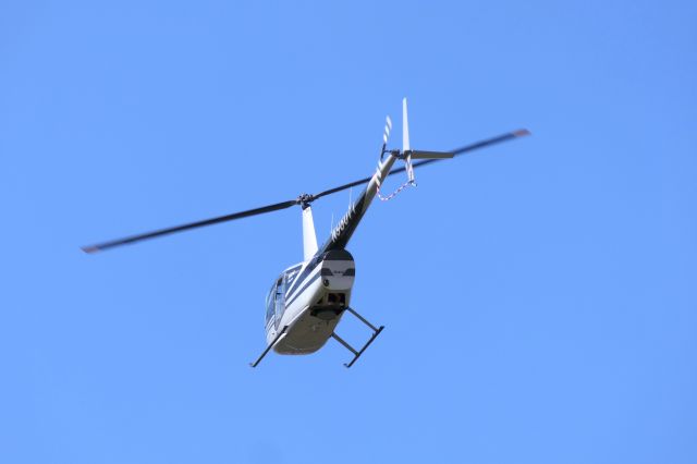 Robinson R-44 (N980TT)