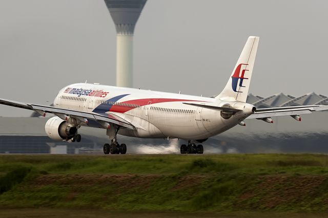 Airbus A330-300 (9M-MTJ) - 17th Dec., 2014