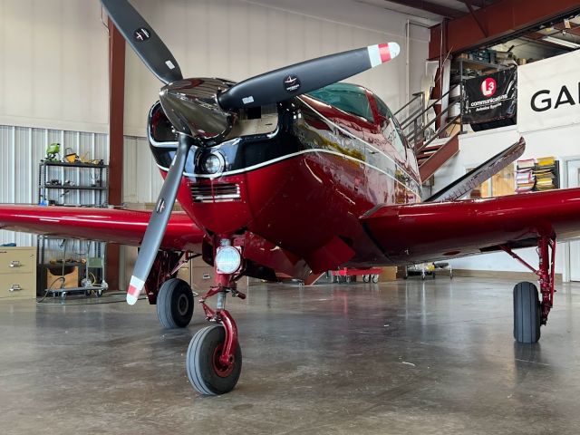 Beechcraft 35 Bonanza (N6269V)