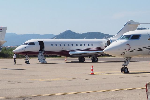 Bombardier Global 5000 (G-SGSG) - 15 JUL 2018